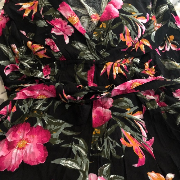 Tropical Romper - Picture 2 of 3